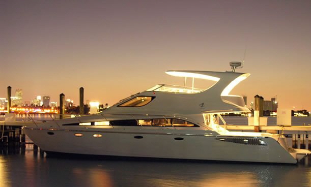 Jahte Gliseri Brodovi na iznajmljivanje i prodaju Crna Gora primorje Budva, Herceg Novi, Kotor, Jahte i brodovi Beograd Jachts for renting in Montenegro Jachting Budva Kotor Herceg Novi -  Lux Car Limuzine Beograd